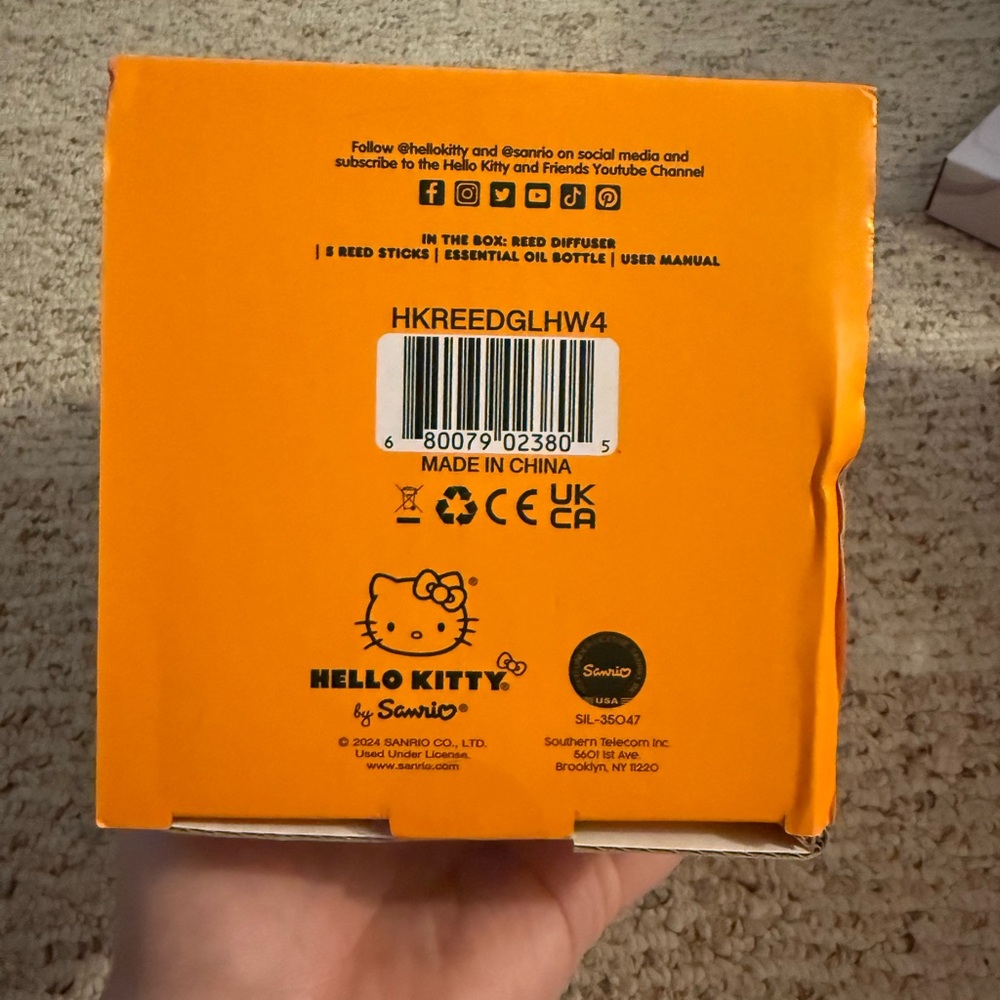 Hello Kitty Pumpkin Reed Diffuser - Orange and White - Picture 5 of 5